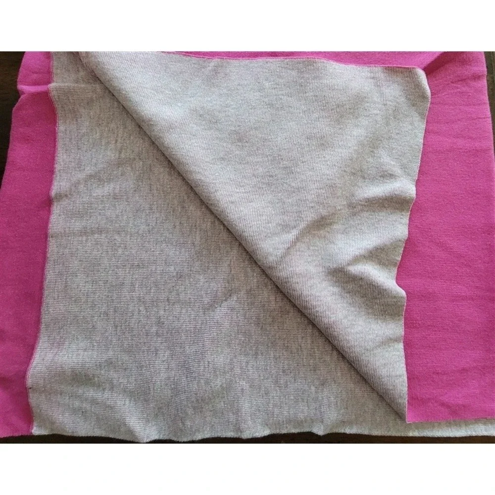 NWOT Chico's Reversible Travel Wrap Pink & Gray 4 Way 121902